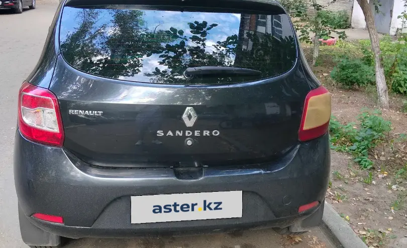Renault Sandero 2015 года за 3 500 000 тг. в Павлодарская область фото 3