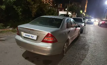 Mercedes-Benz C-Класс 2000 года за 3 000 000 тг. в Астана фото 2