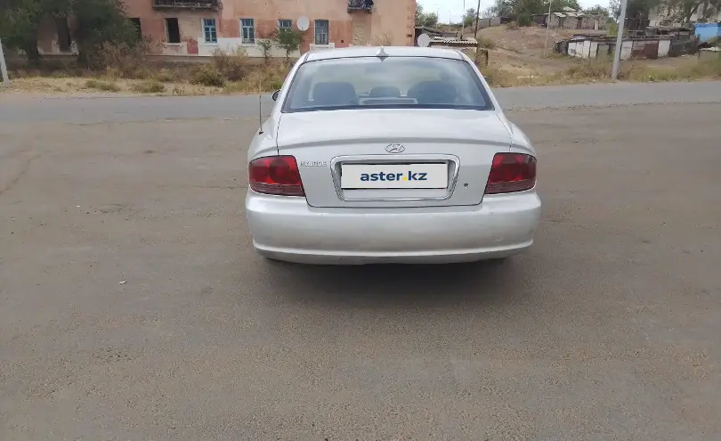 Hyundai Sonata 2004 года за 2 000 000 тг. в Талдыкорган фото 3