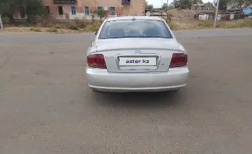 Hyundai Sonata 2004 года за 2 000 000 тг. в Талдыкорган фото 3