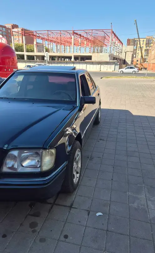 Mercedes-Benz E-Класс 1993 года за 1 250 000 тг. в Павлодарская область фото 2
