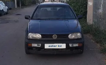 Volkswagen Golf 1996 года за 900 000 тг. в Караганда фото 1