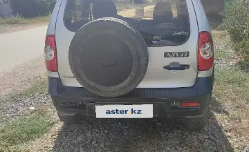Chevrolet Niva 2012 года за 2 200 000 тг. в Актобе фото 4