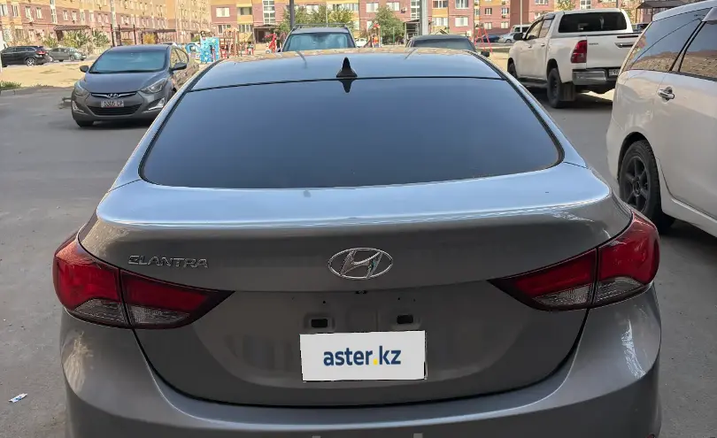 Hyundai Elantra 2014 года за 3 800 000 тг. в Атырауская область фото 3