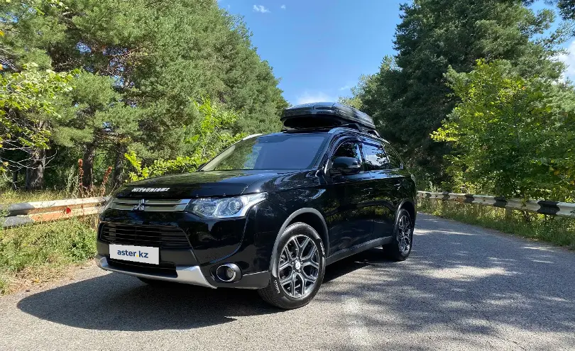 Mitsubishi Outlander 2014 года за 7 500 000 тг. в Алматы