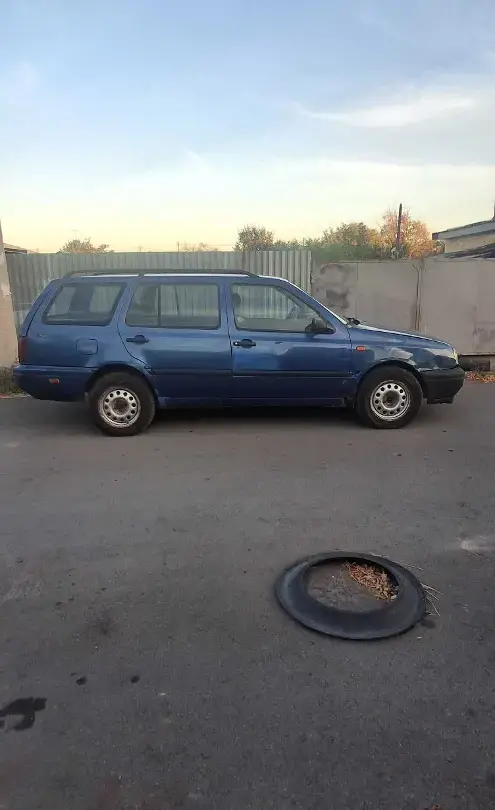 Volkswagen Golf 1996 года за 900 000 тг. в Караганда фото 4