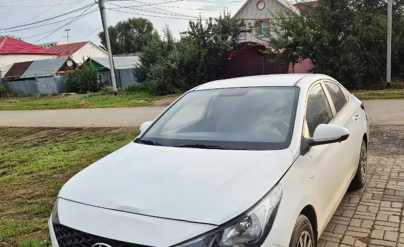 Hyundai Accent 2022 года за 6 130 000 тг. в Уральск