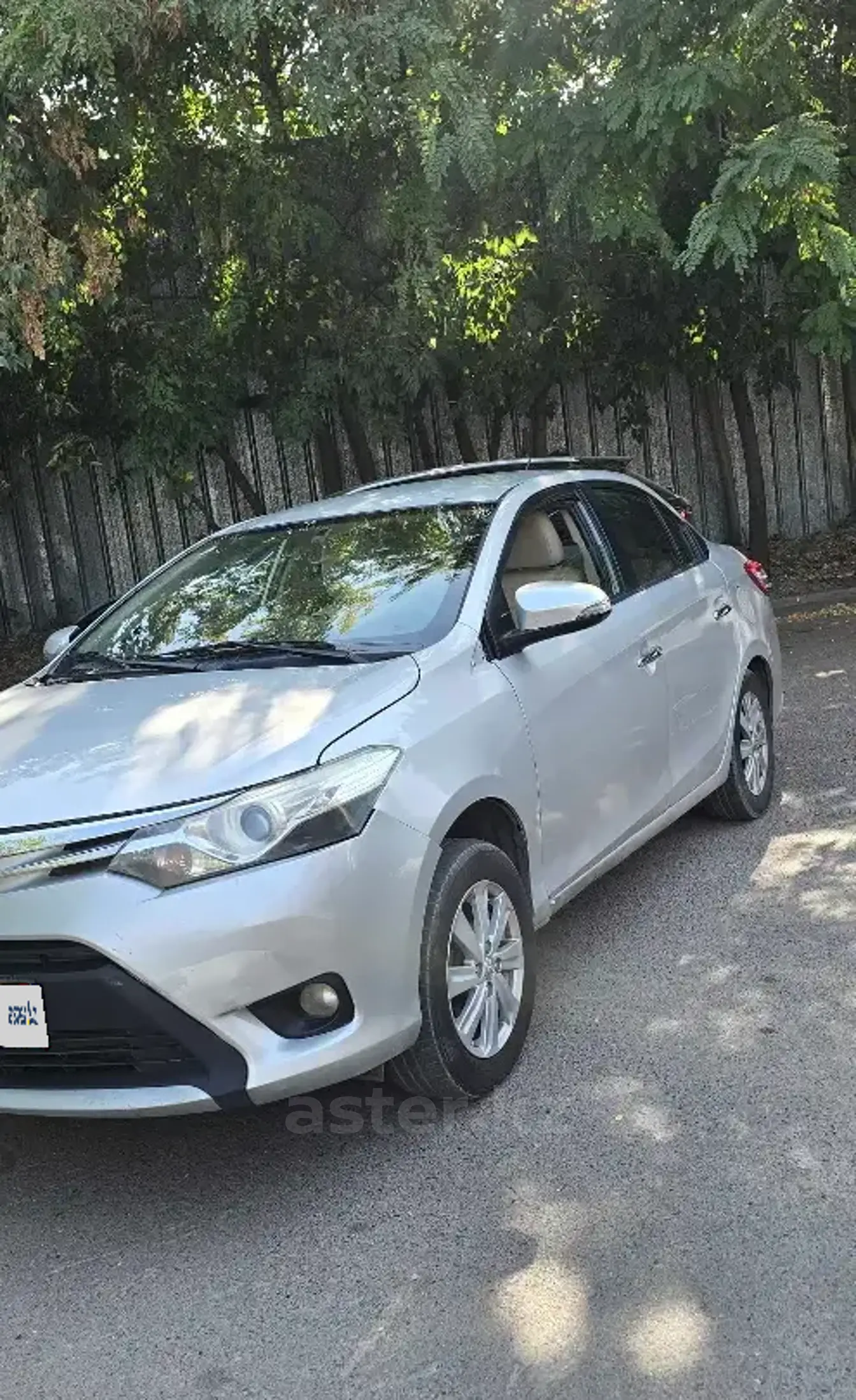 Toyota Yaris 2013 года за 3 850 000 тг. в Алматы фото 1