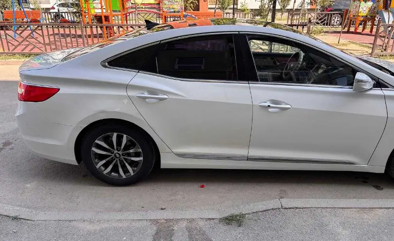 Hyundai Grandeur 2012 года за 7 500 000 тг. в Алматы фото 2