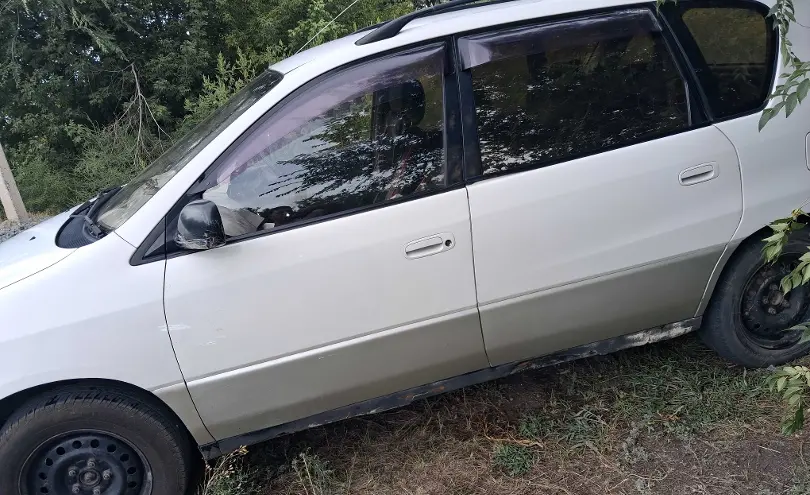 Toyota Ipsum 1997 года за 3 200 000 тг. в Семей фото 4