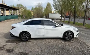 Hyundai Elantra 2023 года за 7 800 000 тг. в Астана фото 2