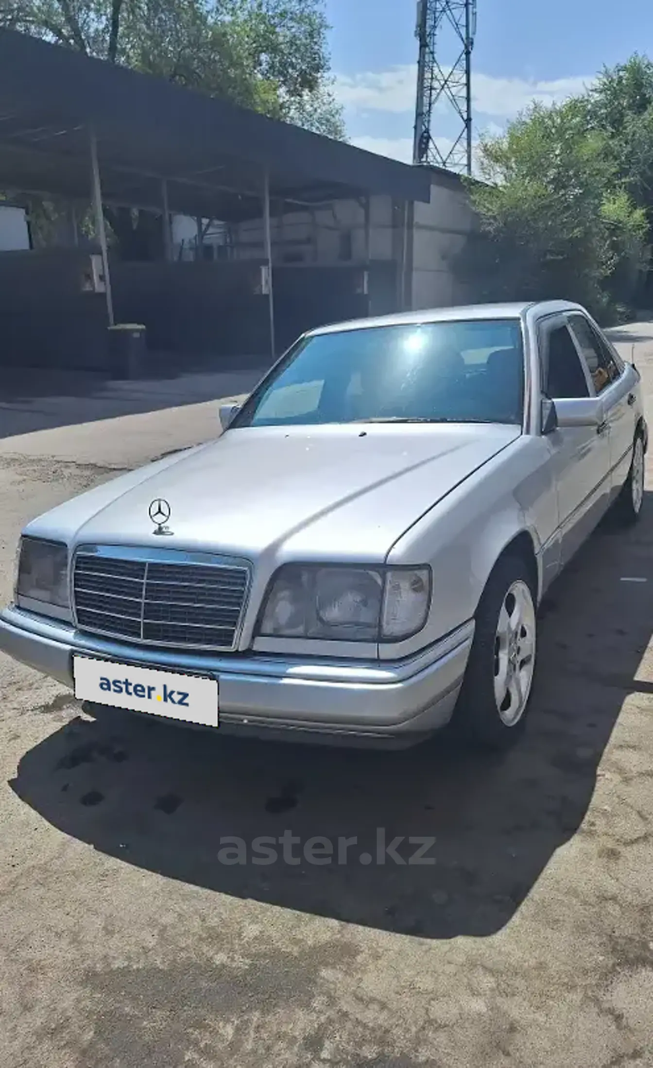 Mercedes-Benz E-Класс 1994 года за 900 000 тг. в Алматы фото 1
