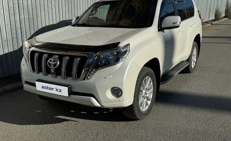 Toyota Land Cruiser Prado 2017 года за 25 000 000 тг. в Семей
