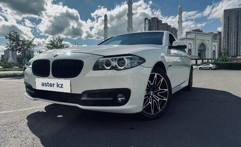 BMW 5 серии 2014 года за 10 500 000 тг. в Астана