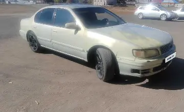 Nissan Maxima 2002 года за 1 400 000 тг. в Астана фото 1