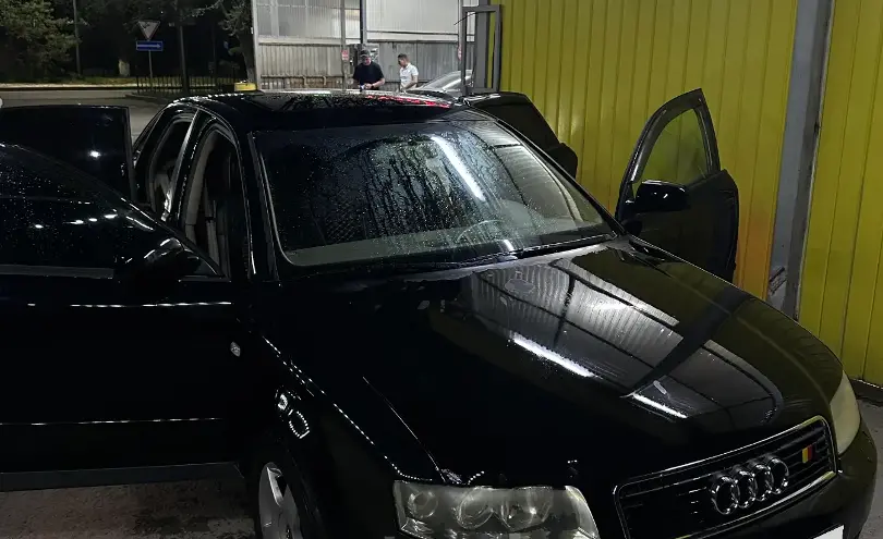 Audi A4 2004 года за 2 500 000 тг. в Алматы