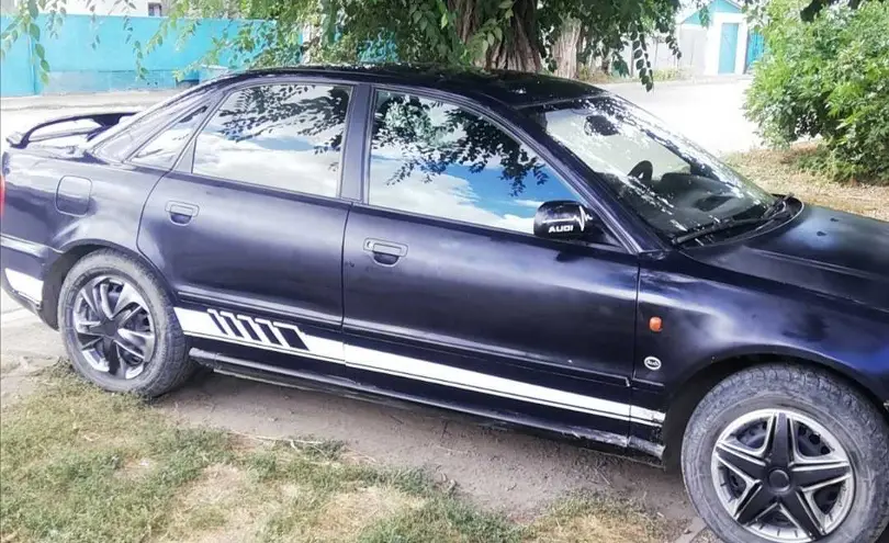 Audi A4 1995 года за 800 000 тг. в Актюбинская область фото 3