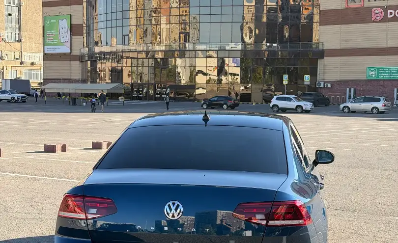 Volkswagen Passat 2020 года за 12 500 000 тг. в Алматы фото 2