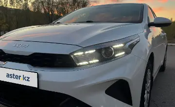 Kia Cerato 2022 года за 7 600 000 тг. в Караганда фото 2