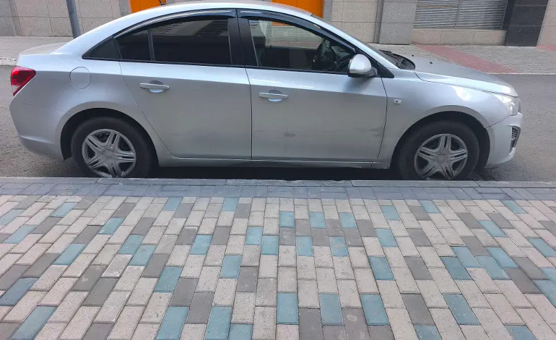 Chevrolet Cruze 2012 года за 3 200 000 тг. в Астана фото 4