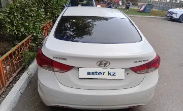Hyundai Elantra 2011 года за 3 700 000 тг. в Астана фото 3