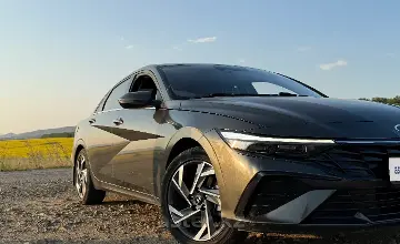 Hyundai Elantra 2023 года за 7 900 000 тг. в Усть-Каменогорск фото 3