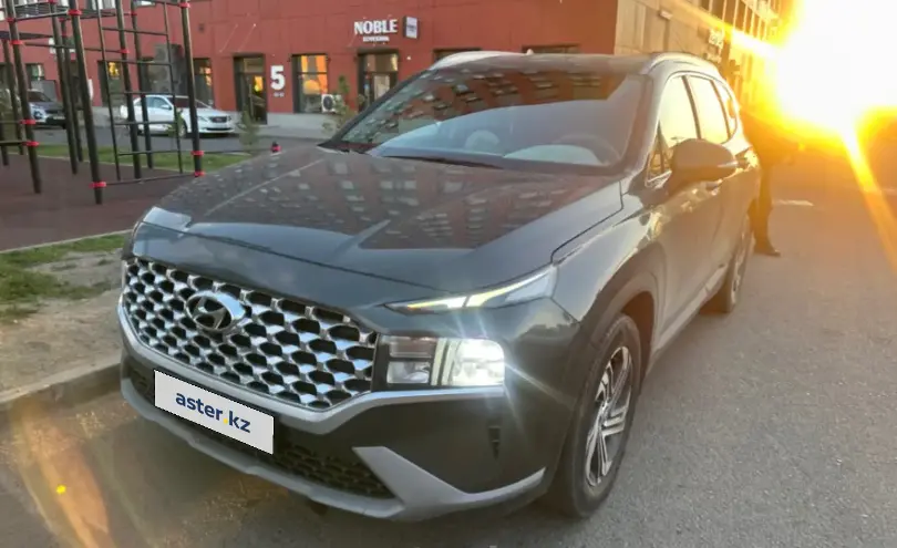 Hyundai Santa Fe 2022 года за 15 500 000 тг. в Астана фото 1