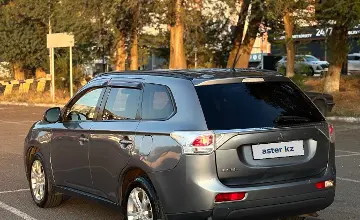 Mitsubishi Outlander 2013 года за 6 700 000 тг. в Алматы фото 4