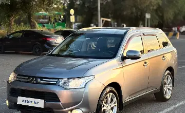 Mitsubishi Outlander 2013 года за 6 700 000 тг. в Алматы фото 1