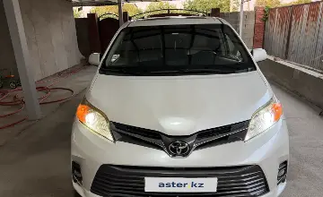 Toyota Sienna 2016 года за 13 500 000 тг. в Алматы фото 2