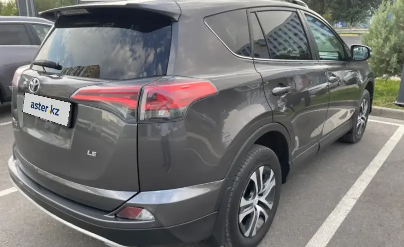 Toyota RAV4 2017 года за 11 000 000 тг. в Шымкент фото 5