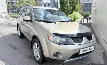 Mitsubishi Outlander 2008 года за 5 500 000 тг. в Астана фото 2