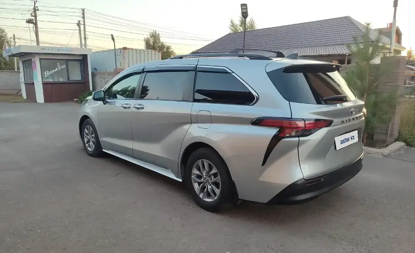 Toyota Sienna 2021 года за 20 000 000 тг. в Астана фото 4