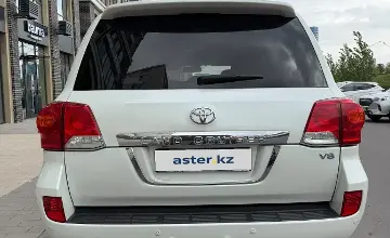 Toyota Land Cruiser 2012 года за 18 200 000 тг. в Астана фото 4