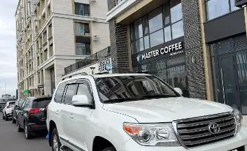 Toyota Land Cruiser 2012 года за 18 200 000 тг. в Астана фото 3