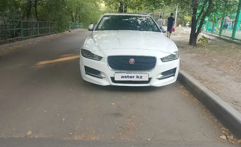 Jaguar XE 2018 года за 11 000 000 тг. в Алматы фото 4