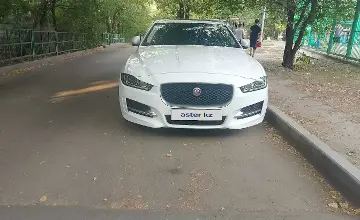 Jaguar XE 2018 года за 11 000 000 тг. в Алматы фото 4