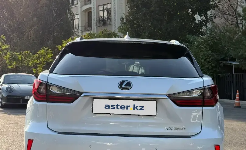Lexus RX 2019 года за 21 000 000 тг. в Алматы фото 4