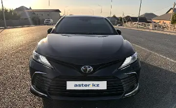 Toyota Camry 2021 года за 13 300 000 тг. в Шымкент фото 2
