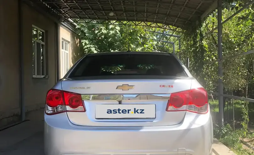 Chevrolet Cruze 2010 года за 2 800 000 тг. в Шымкент фото 3