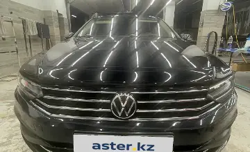 Volkswagen Passat 2022 года за 10 000 000 тг. в Астана фото 1