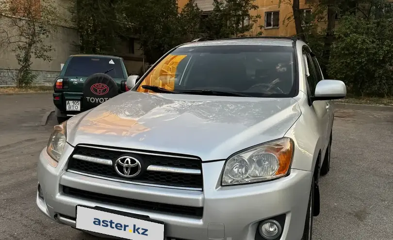 Toyota RAV4 2012 года за 8 300 000 тг. в Алматы фото 2