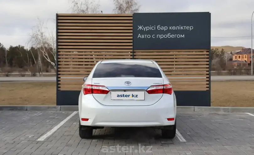 Toyota Corolla 2014 года за 6 500 000 тг. в Астана фото 4