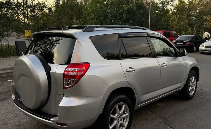 Toyota RAV4 2012 года за 8 300 000 тг. в Алматы фото 4