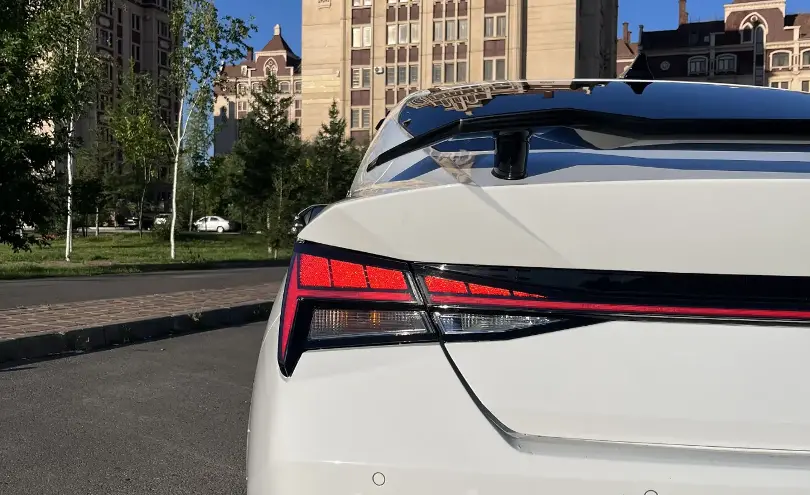 Hyundai Elantra 2021 года за 9 300 000 тг. в Астана