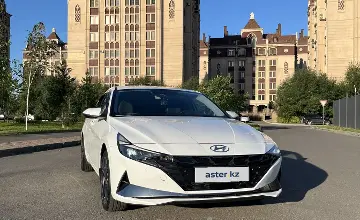 Hyundai Elantra 2021 года за 9 600 000 тг. в Астана фото 3
