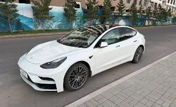 Tesla Model 3 2023 года за 17 000 000 тг. в Астана фото 1