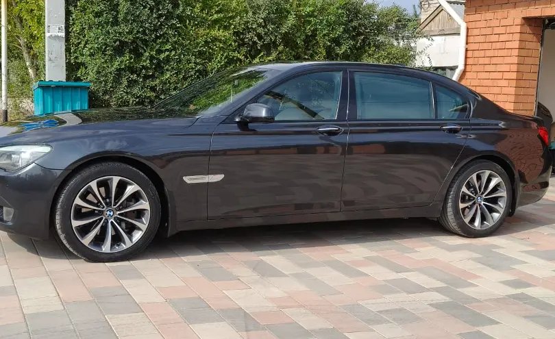 BMW 7 серии 2009 года за 9 200 000 тг. в Актобе