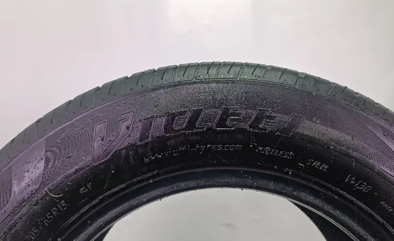 БУ летние шины 205/65 R15 Viatti Strada Asimmetrico за 33150 тг. в Алматы - фото 2