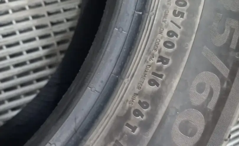 БУ зимние шины 205/60 R16 Continental IceContact 3 за 66360 тг. в Астане - фото 3